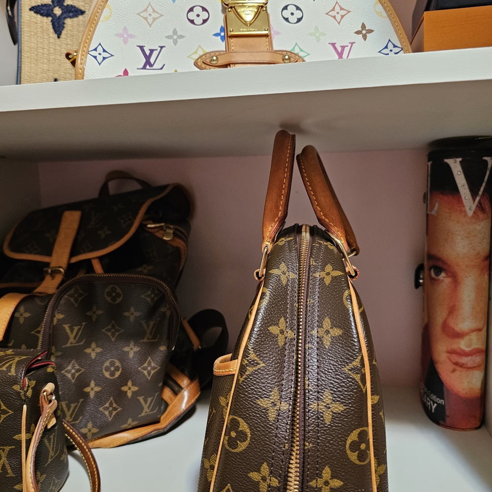 Louis Vuitton Brown Monogram Handbag - Picture 7 of 14